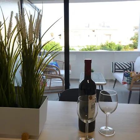 Eleni Center 2 Bedroom Flat Appartamento Larnaca