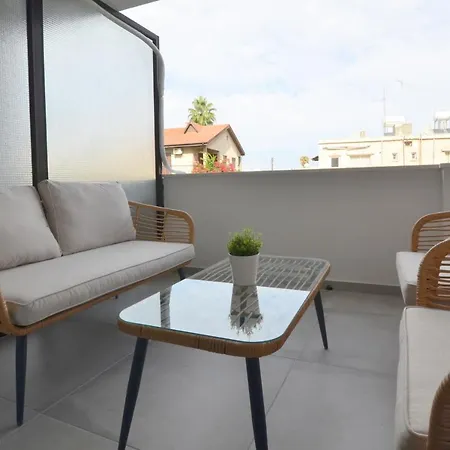 Eleni Center 2 Bedroom Flat Lägenhet
